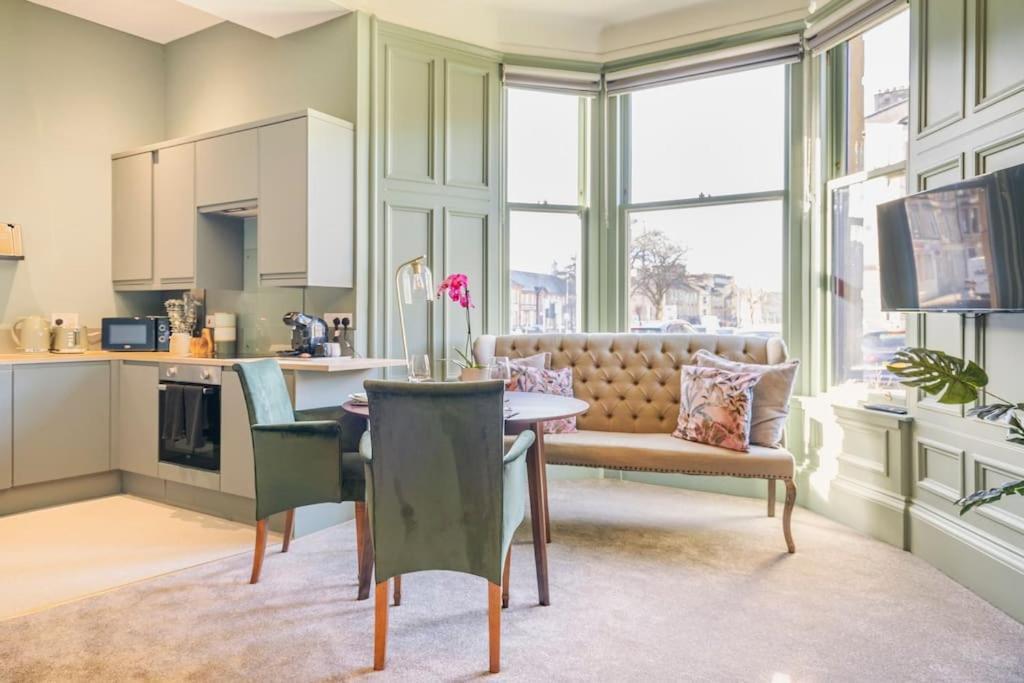 Boutique Home Stay - Bliss Studio Πέισλι Εξωτερικό φωτογραφία